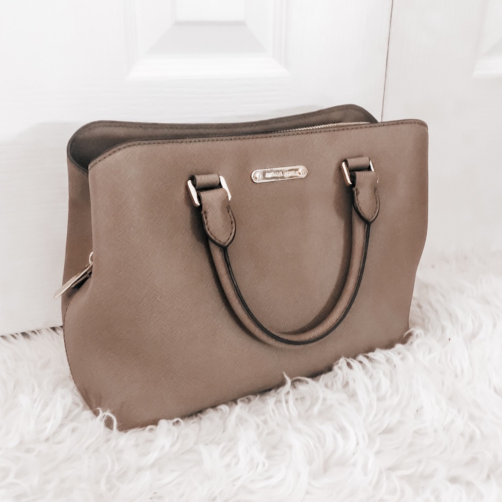 ↠ SOLD ↞